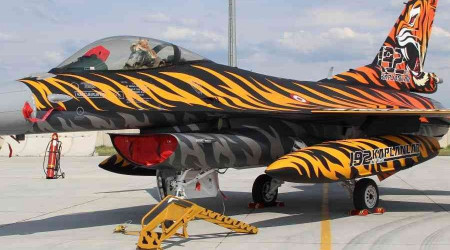 Türk F-16'ları Yunanistan'a gidiyor
