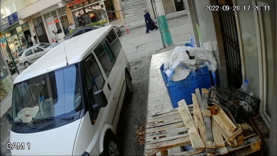 �niversiteli genci sebepsiz yere b��aklad�, serbest b�rak�ld�