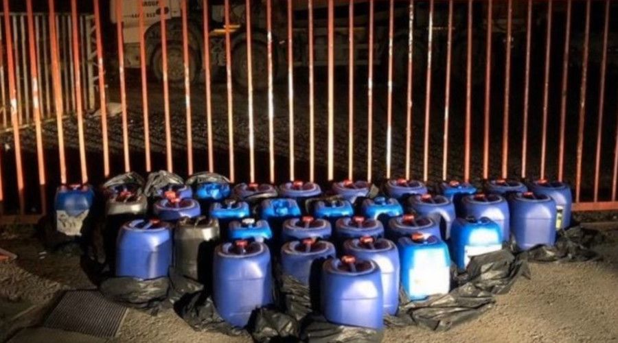 Uyu�turucu yap�m�nda kullan�lan 1 tona yak�n s�v� asetik anhidrit ele ge�irildi