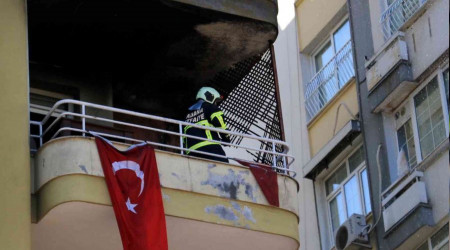 Yangında Türk bayrakları zarar görmedi