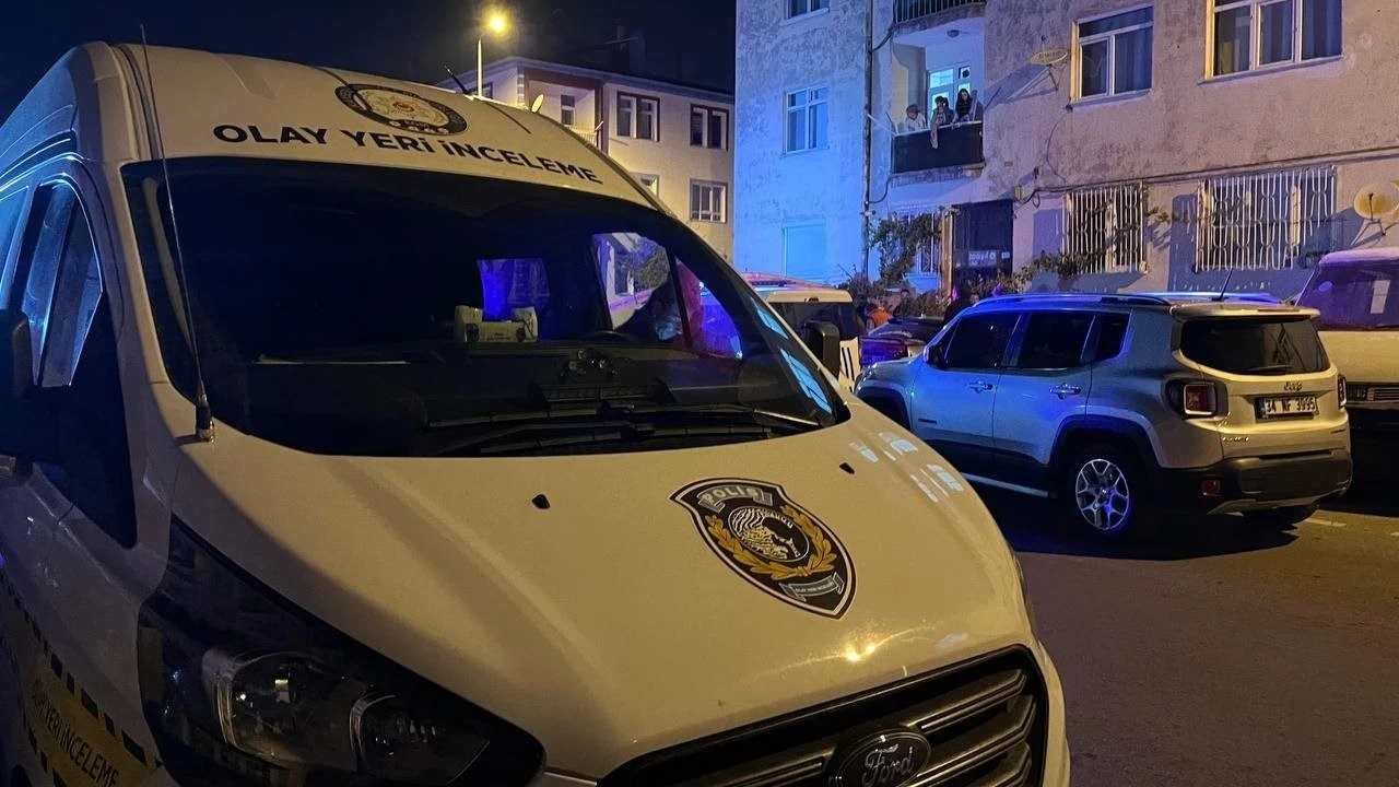 Yeni evli kad�n evinde as�l� halde bulundu