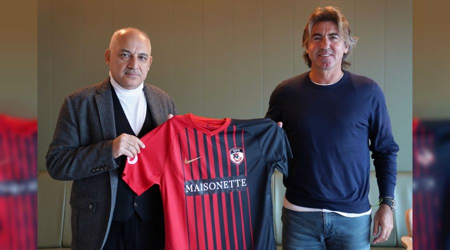 Yeni teknik direktr imzay att