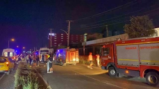 Yolun kenarnda duran tra ii servisi arpt