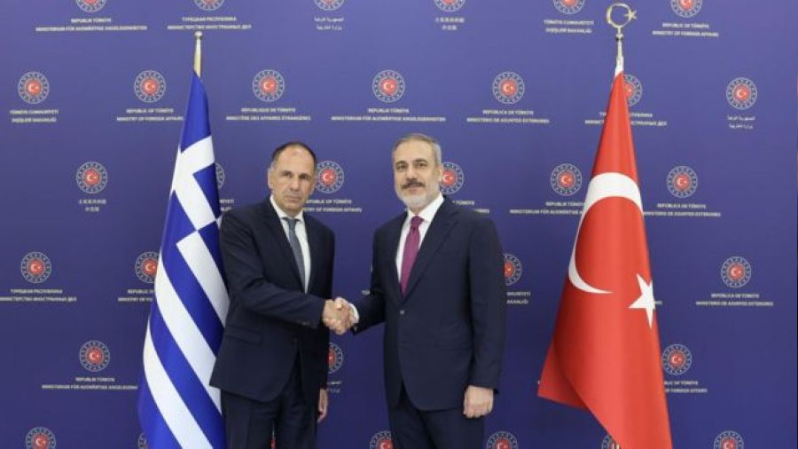 Yunanistan Dışişleri Bakanı Yerapetritis, mevkidaşı Fidan'la istişare sürecine girdiklerini belirtti