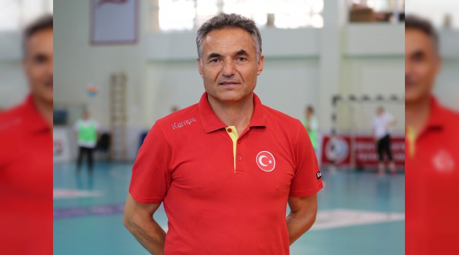 Yunanistan kuyruk acısını her fırsatta hatırlıyor