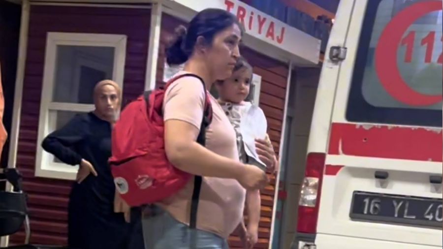 1 ya��ndaki bebek elektrik ak�m�na kap�ld�