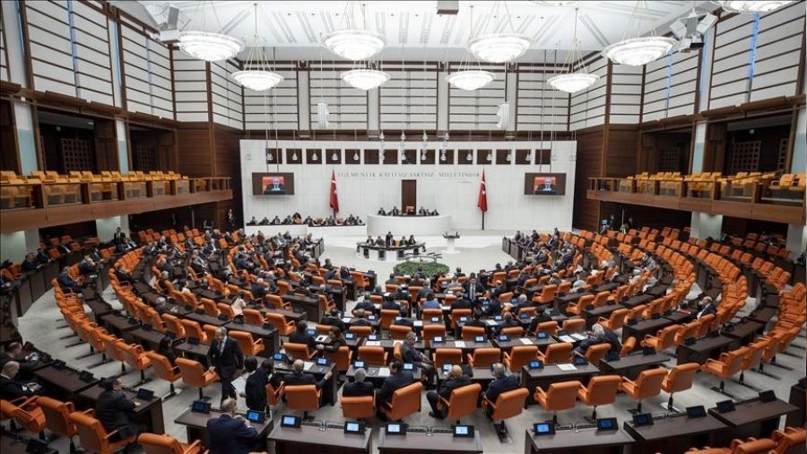 15 milletvekilinin daha dokunulmazlk dosyalar Meclis'te