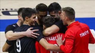3'te 3 yapan milli takm son 16 turuna ykseldi