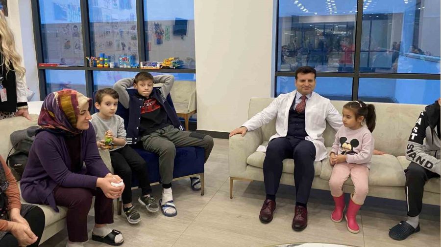 4 maden iisi 100 gn akn sredir tedavi gryor
