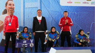 47. stanbul Maratonu'nda kazananlar dllerini ald