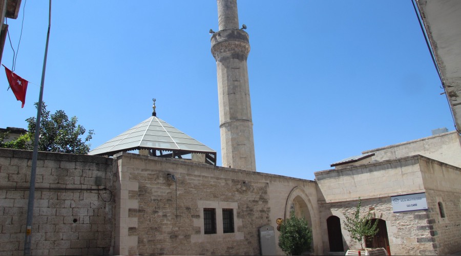7 asırdır dimdik ayakta
