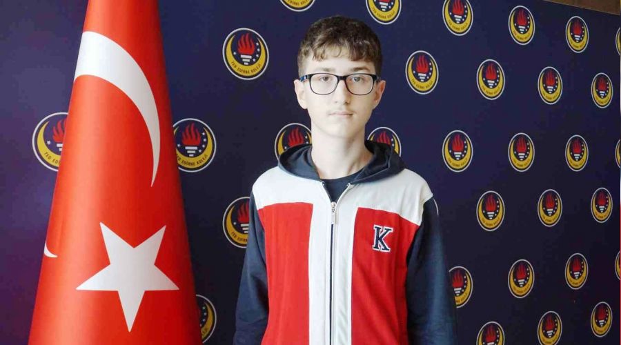 8. snf rencisi Mert Altunta 'Dnya Birincisi' oldu