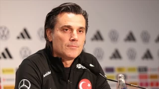 A Milli Takım uçağı acil iniş yaptı