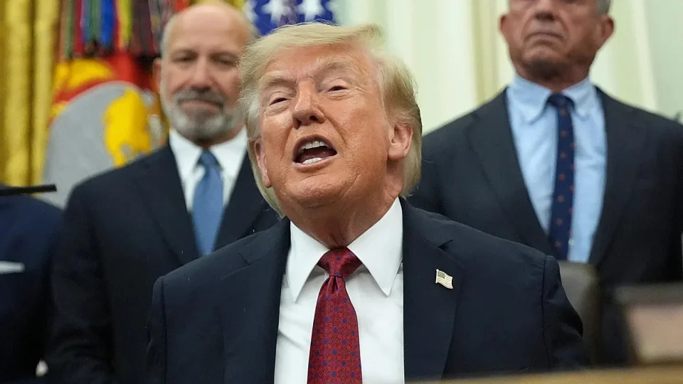 ABD Ba�kan� Trump: "Kendimiz d���nda Orta Do�u, �srail ve Avrupa'y� korumak i�in �ran'la sava��yoruz"
