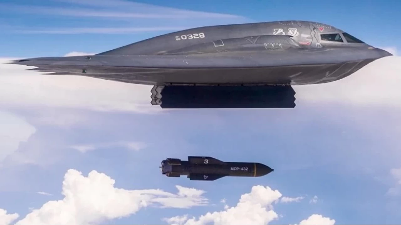 ABD'nin İran'a düzenlediği saldırıda 6 sığınak delici mühimmat ve 30 Tomahawk füzesi kullanıldı