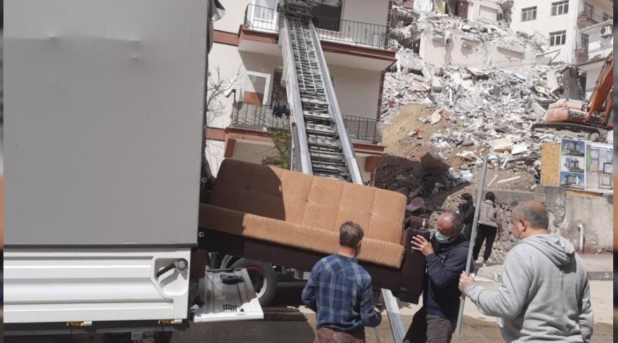 A�elya Apartman� ma�durlar�na 2 bin 500 lira kira yard�m�