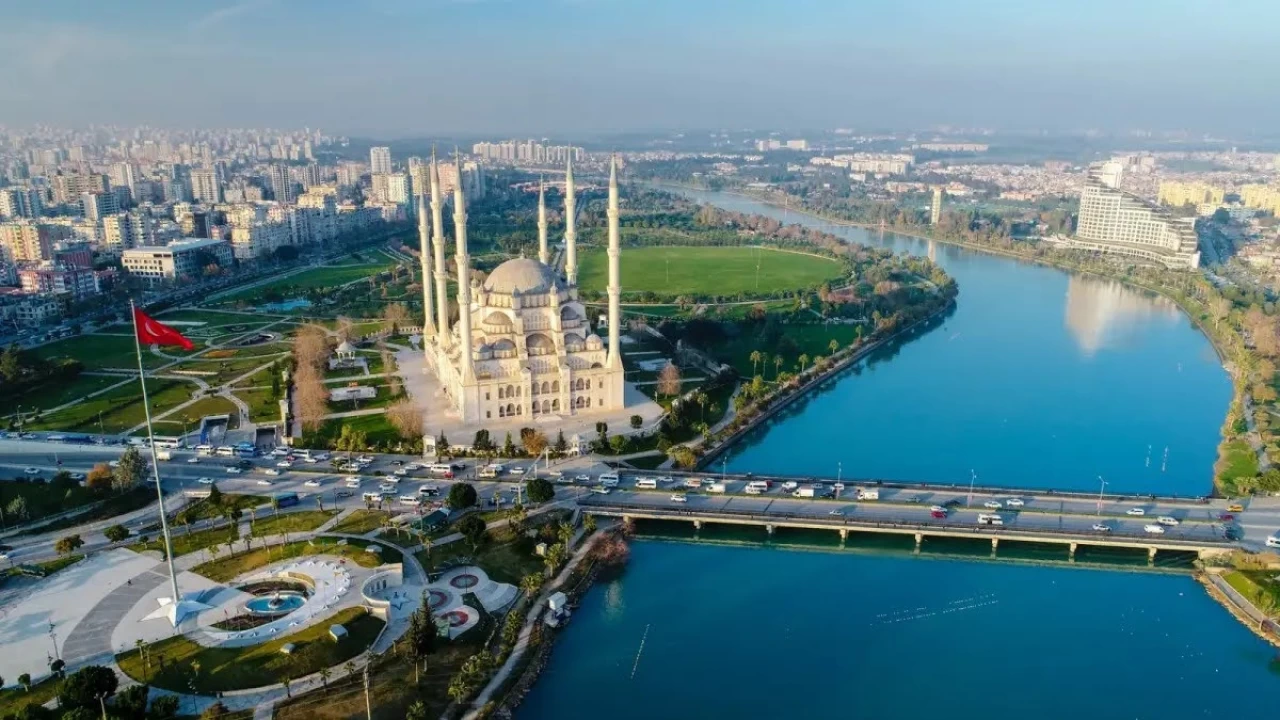 Adana: Tarihi doku, eşsiz doğal güzellikler ve misafirperver insanlar