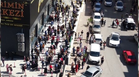 Adana'da tabak-çanak koronayı unutturdu