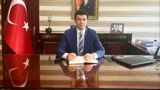 Afyonkarahisar Vali Yard�mc�s� ve �l �zel �daresi Genel Sekreteri �hsan Ayranc� hayat�n� kaybetti. Ayranc�'n�n ya�am�na son verdi�i ��renilirken olayla ilgili soru�turma ba�lat�ld�
