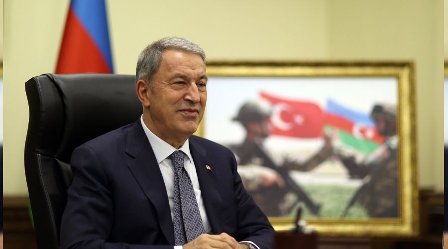 Akar, Azerbaycan Savunma Bakanı ile görüştü