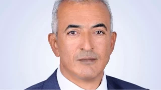 Aksu'da istifa eden CHP'li meclis yesi istifasn geri ekti