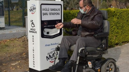 Aliaa'da akl sandalye arj istasyonlar hizmette