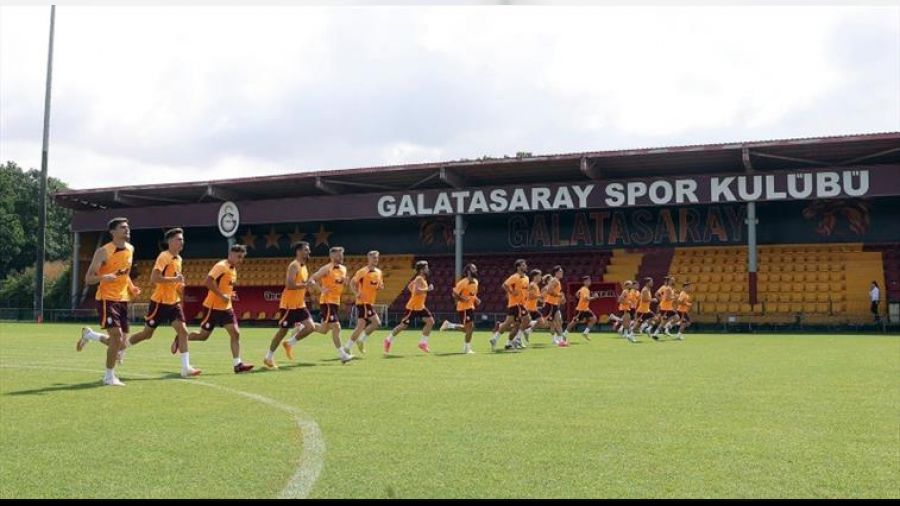 Angelino ve Halil, UEFA kadrosunda