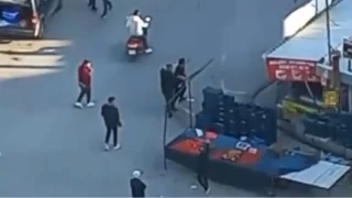 Anne-baba ve kızlarını vurup, araç kundaklamışlardı