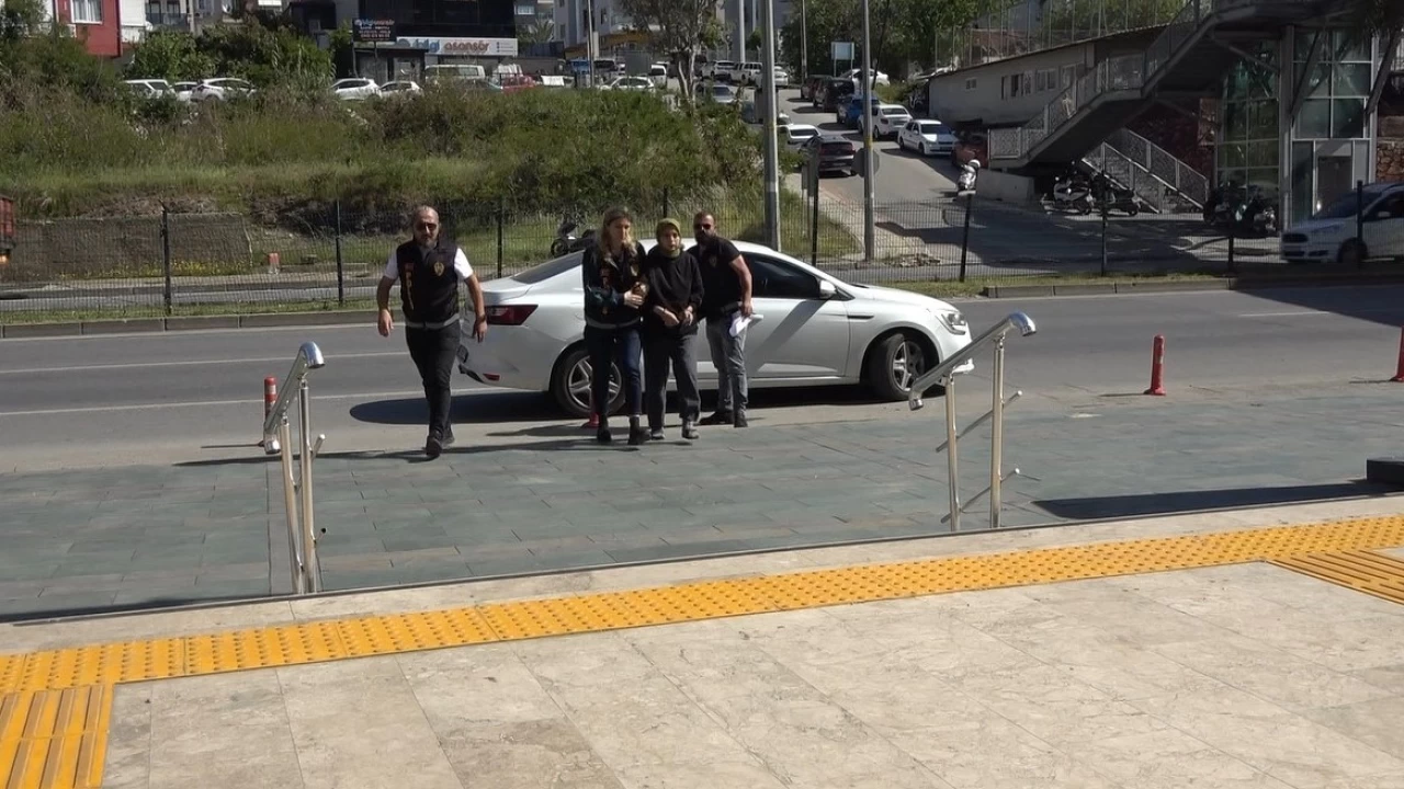 Antalya'da akıl almaz olay: 36 günlük bebeğini pencereden attı