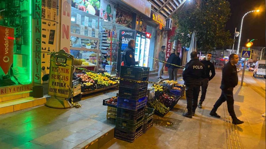 Antalya'da manav dkkanna silahl saldr