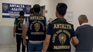 Antalya'da sahte altnla kuyumcular dolandrdlar