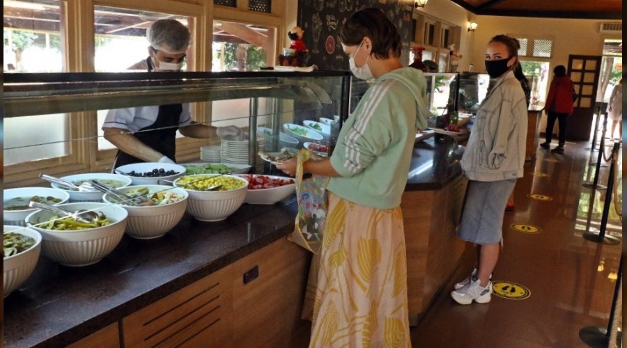 Antalya'n�n parlayan y�ld�z� Kemer oldu