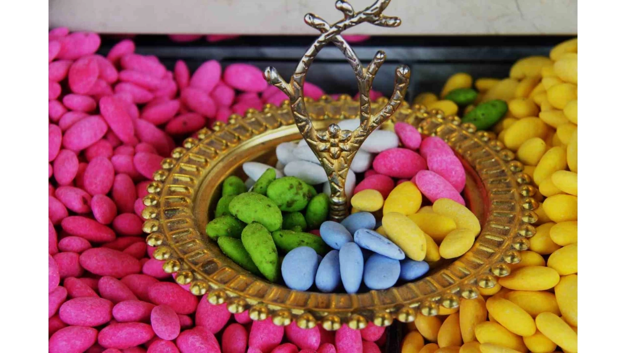 Antep fıstıklı badem şekerine ilgi büyük