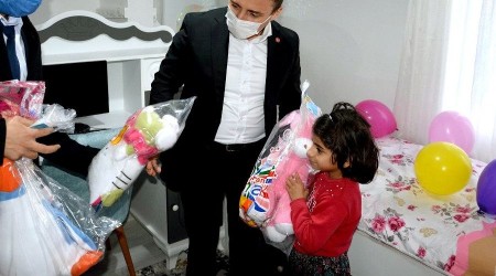 Araban'da yetim ve öksüz çocukların yüzleri gülüyor