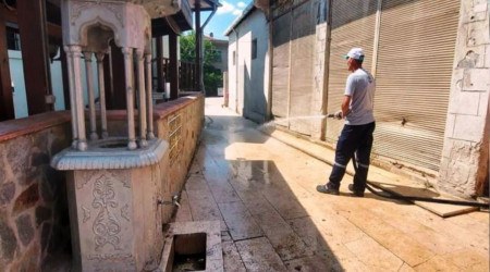 Artan salgın hastalık sebebiyle ortak alanlar dezenfekte ediliyor