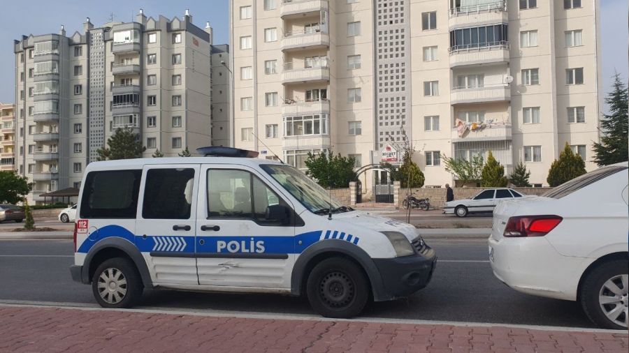 Asans�r beklerken kalp krizi ge�irdi