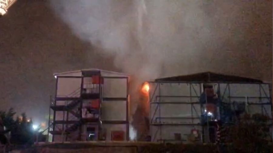 Ata�ehir'de in�aat �antiyesinde yang�n: 1 �l�