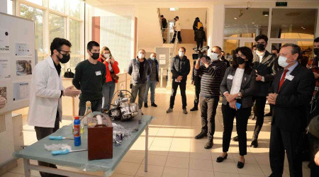 Atıkları sanat eserine dönüştürdüler