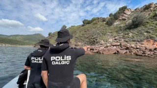 Ayvacık'ta 9 kişinin öldüğü bot faciasında kayıp çocuk 2'nci günde aranıyor