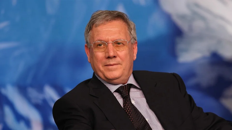 Aziz Y�ld�r�m'�n hayalindeki defans
