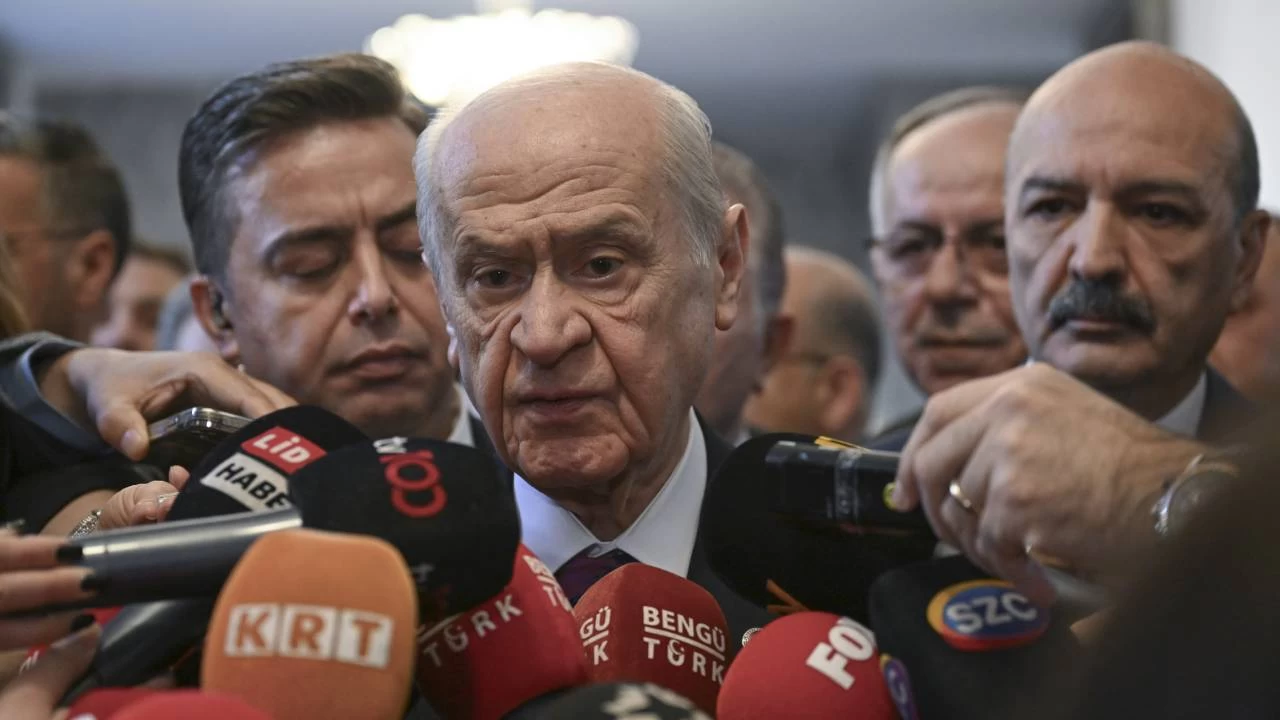Bah�eli, �sve�'in NATO �yeli�ine MHP'nin onay verece�ini a��klad�