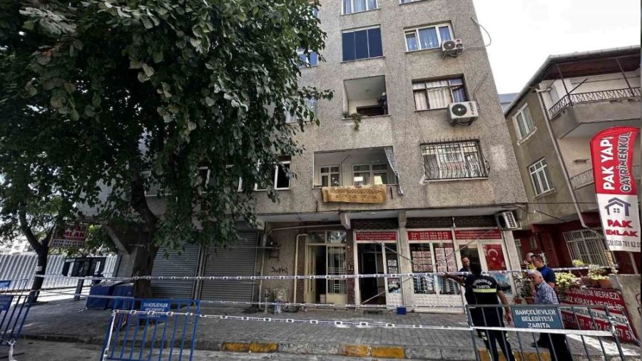 Bah�elievler'de kolonu patlayan bina bo�alt�ld�