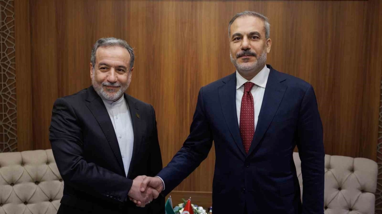 Bakan Fidan, �ran D��i�leri Bakan� Arak�i ile g�r��t�