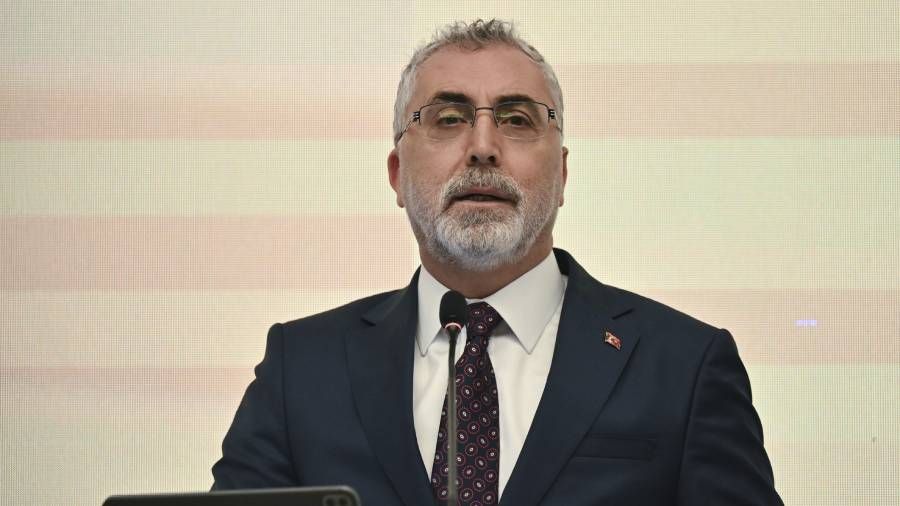 Bakan Işıkhan'dan asgari ücret açıklaması: Her tarafı dinleyeceğiz