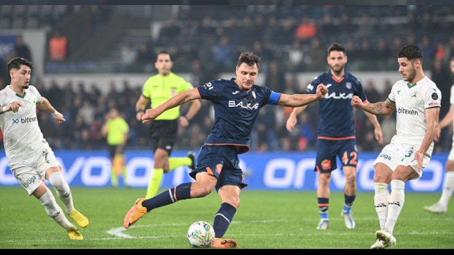 Başakşehir moral buldu