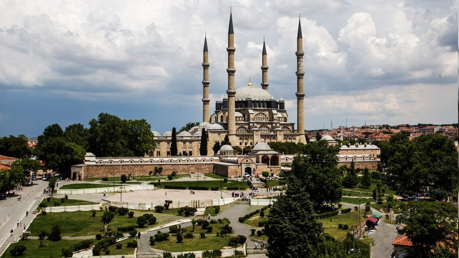 Belediyeden 7.000 m² satılık arsa