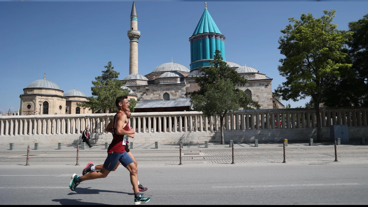 Bir günde 3 yarı maraton yapıldı