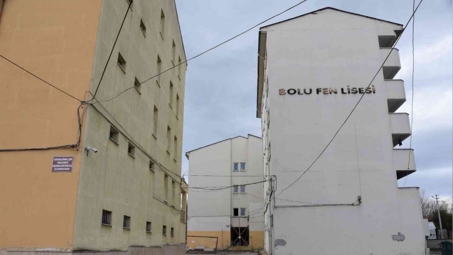 Bolu Fen Lisesi tadilat �al��malar� durduruldu... Sebebi a��klanmad�