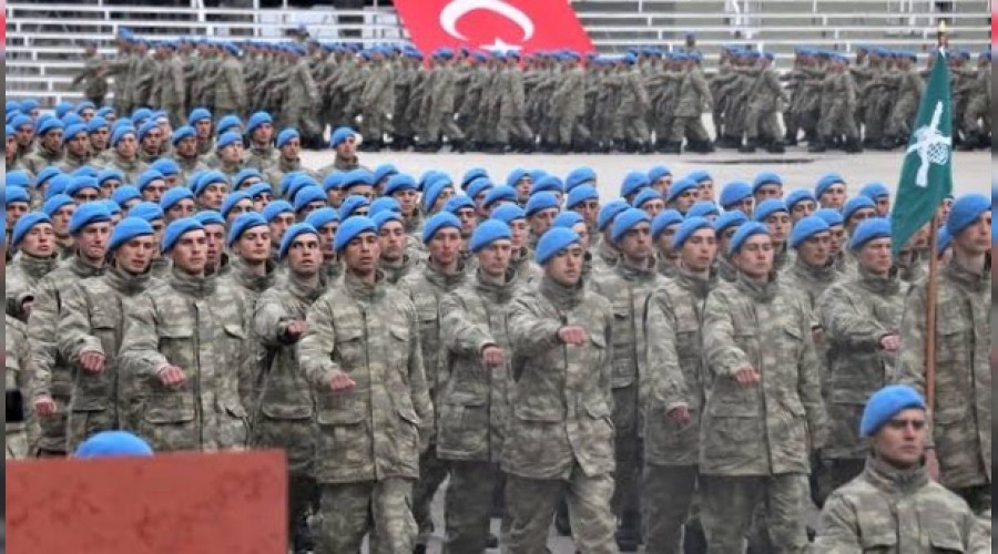 Burdur'da askerler birliklerine teslim oldu