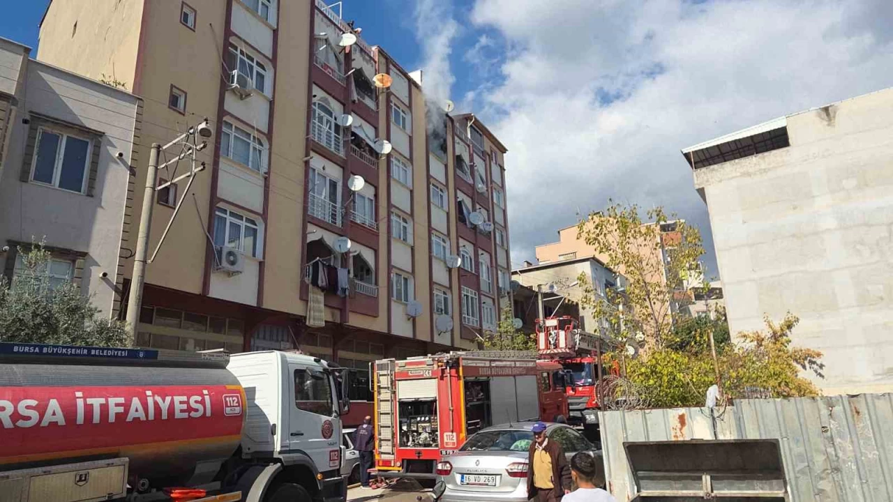 Bursa'da 6 katl apartmanda yangn
